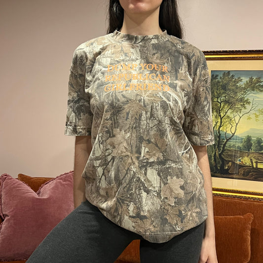 DUMP YOUR REPUBLICAN GIRLFRIEND camo t-shirt with orange text (M)