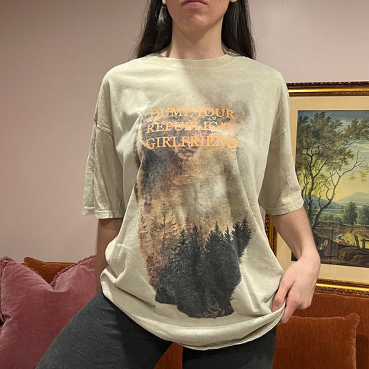 DUMP YOUR REPUBLICAN GIRLFRIEND bear t-shirt with orange text (2XL)